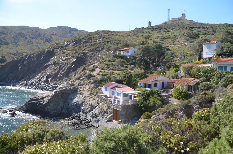 Maisons de Pêcheurs dans l'anse de Ste Catherine à Port-Vendres